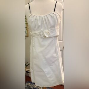 David Meister size 6 strapless dress.
Never worn